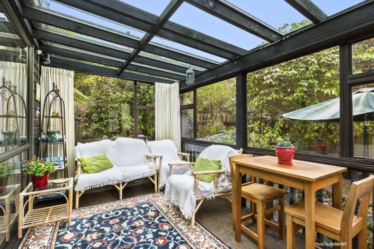 Photo of property in 8 Burma Road, Khandallah, Wellington, 6035