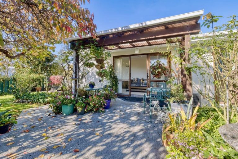 Photo of property in 3/20 Mangarau Crescent, Havelock North, 4130