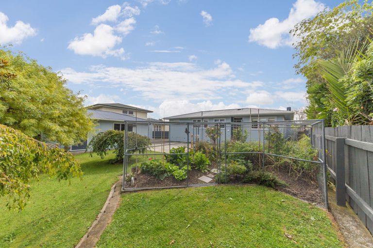 Photo of property in 3 Wincanton Place, Awapuni, Palmerston North, 4412
