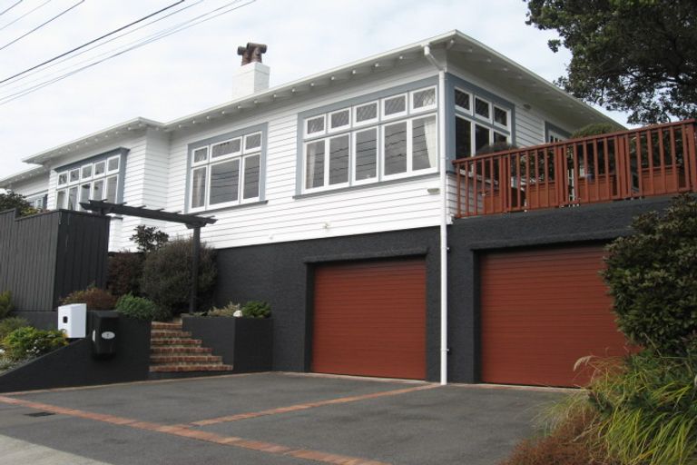 Photo of property in 1 Donald Crescent, Karori, Wellington, 6012