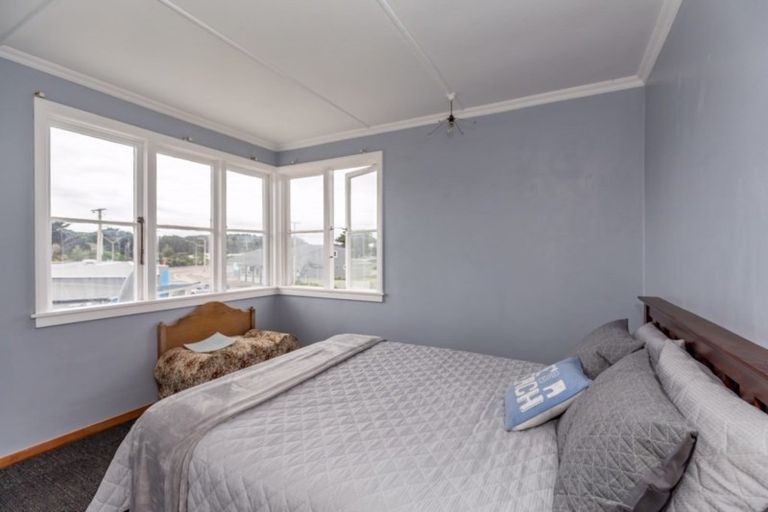 Photo of property in 4 Hunia Terrace, Himatangi Beach, Foxton, 4891