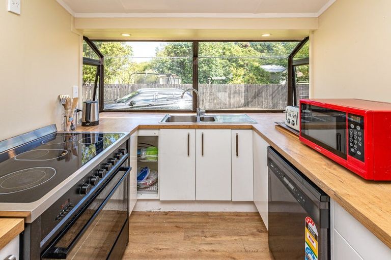 Photo of property in 54 Wembley Place, Whanganui East, Whanganui, 4500