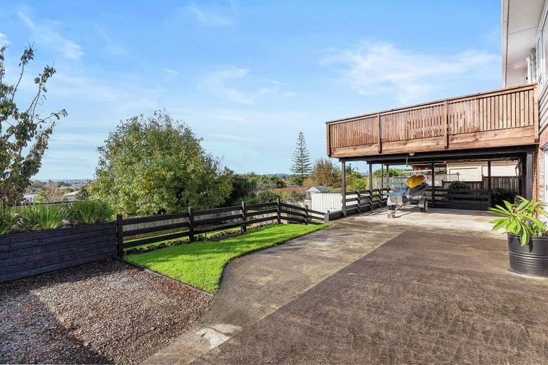 Photo of property in 6 Greenhill Crescent, Pakuranga, Auckland, 2010