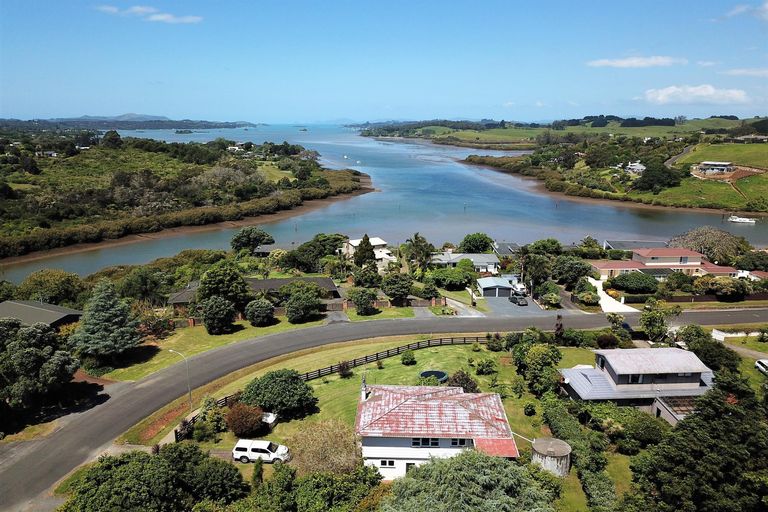 Photo of property in 45 Riverview Road, Kerikeri, 0230