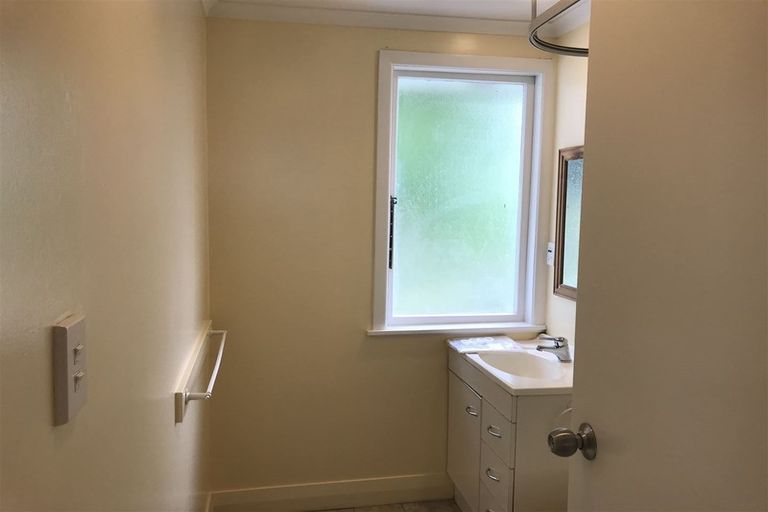 Photo of property in 1/291 Hillsborough Road, Hillsborough, Auckland, 1042