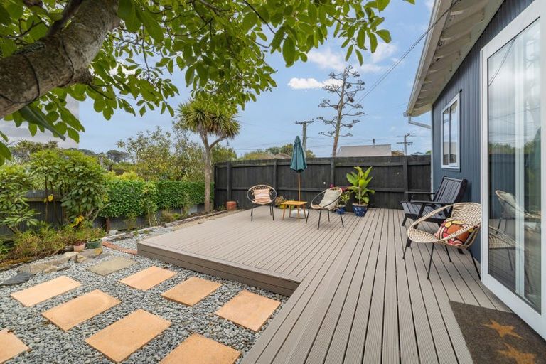 Photo of property in 17 Tovey Street, New Brighton, Christchurch, 8061