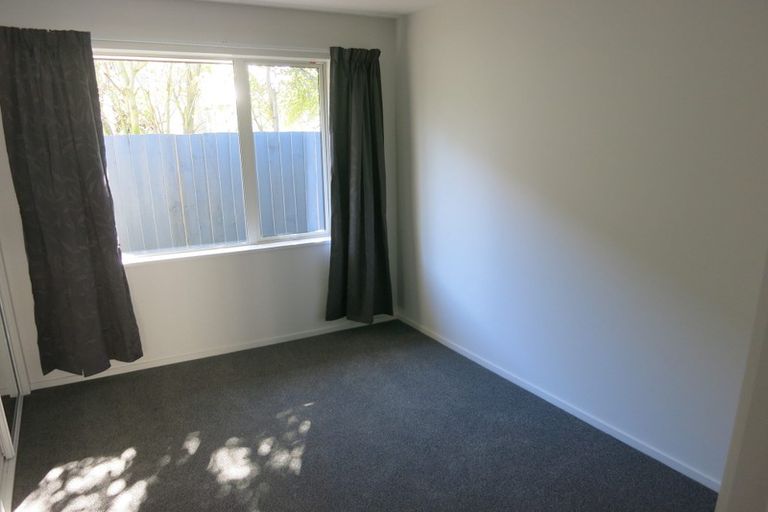 Photo of property in 28 Lincoln Road, Hillmorton, Christchurch, 8024