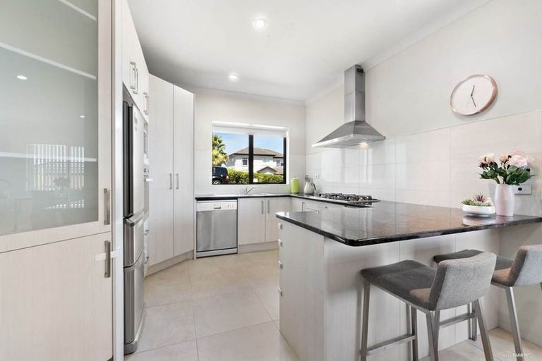 Photo of property in 18 Savina Court, Flat Bush, Auckland, 2019