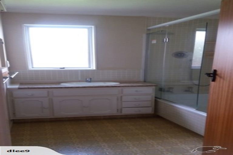 Photo of property in 24 Paradise Place, Milson, Palmerston North, 4414