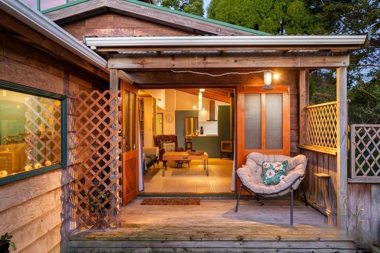 Photo of property in 478 Huia Road, Laingholm, Auckland, 0604