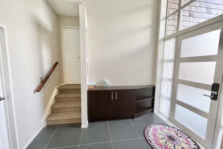 Photo of property in 92a Schnapper Rock Road, Schnapper Rock, Auckland, 0632