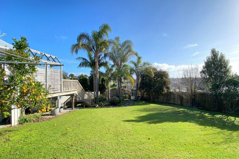 Photo of property in 71 Keegan Drive, Massey, Auckland, 0614