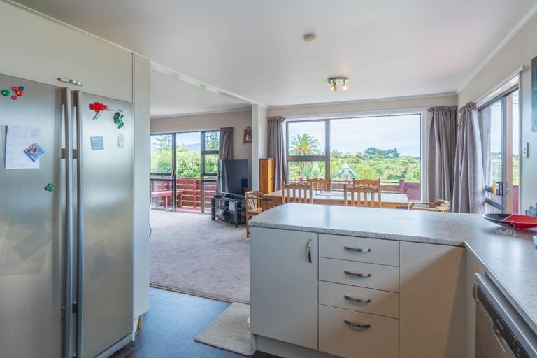 Photo of property in 34 Queens Road, Waikanae Beach, Waikanae, 5036