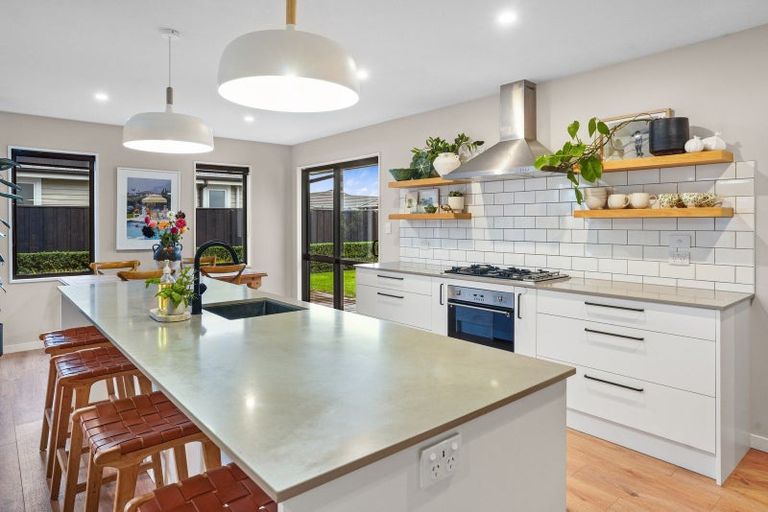 Photo of property in 4 Papawai Drive, Rangiora, 7400