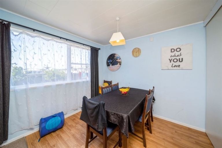 Photo of property in 10a Galt Street, Hawera, 4610