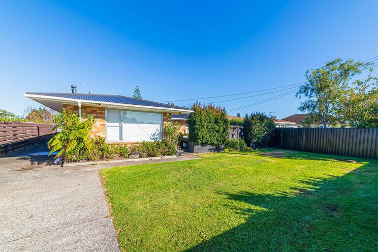 Photo of property in 80 Grove Road, Papakura, 2110