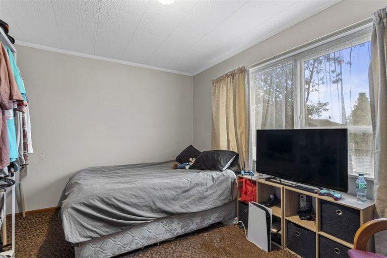 Photo of property in 3 Tralee Place, Bishopdale, Christchurch, 8053