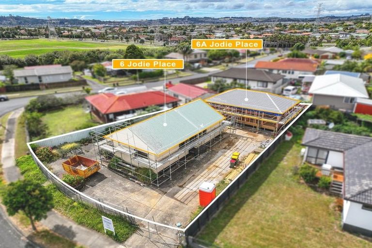 Photo of property in 6 Jodie Place, Flat Bush, Auckland, 2023