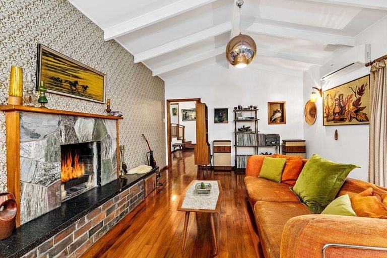 Photo of property in 61 Don Buck Road, Massey, Auckland, 0614