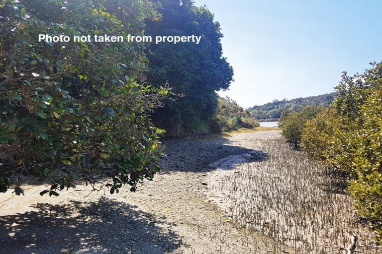 Photo of property in 70 James Road, Maungaturoto, 0587