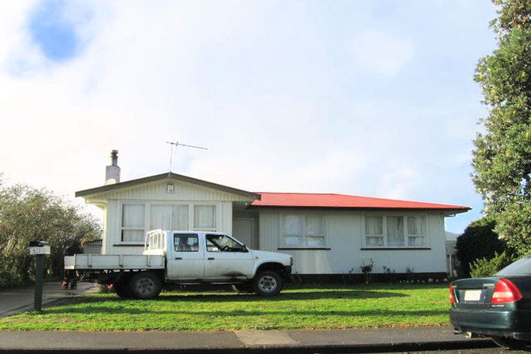 Photo of property in 10 Liverpool Crescent, Flaxmere, Hastings, 4120