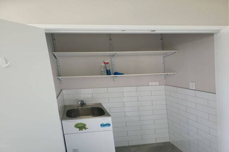 Photo of property in 14 Raranga Lane, Hobsonville, Auckland, 0616