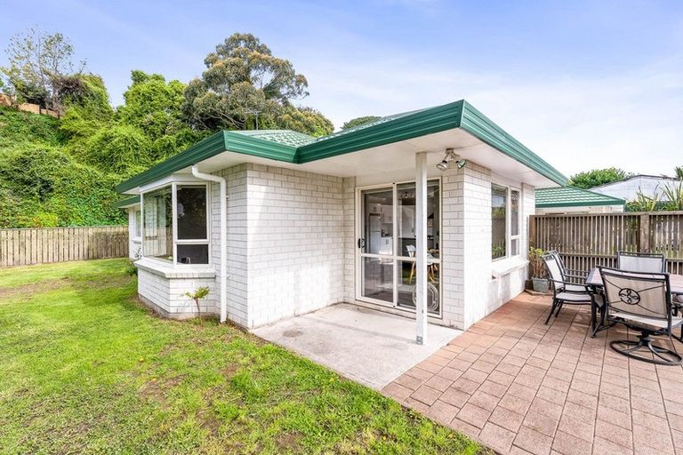 Photo of property in 42a Hookway Grove, Paraparaumu, 5032