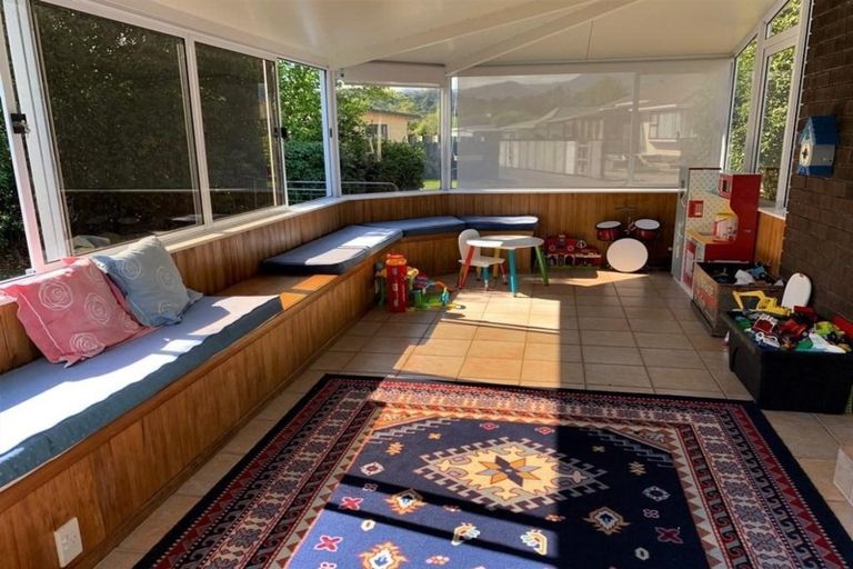 Photo of property in 19 Feary Crescent, Takaka, 7110