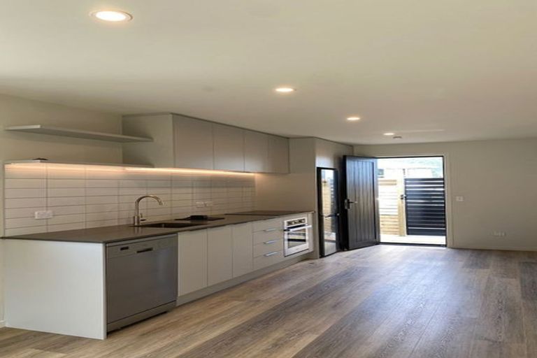 Photo of property in 7/342 Waiwhetu Road, Fairfield, Lower Hutt, 5011