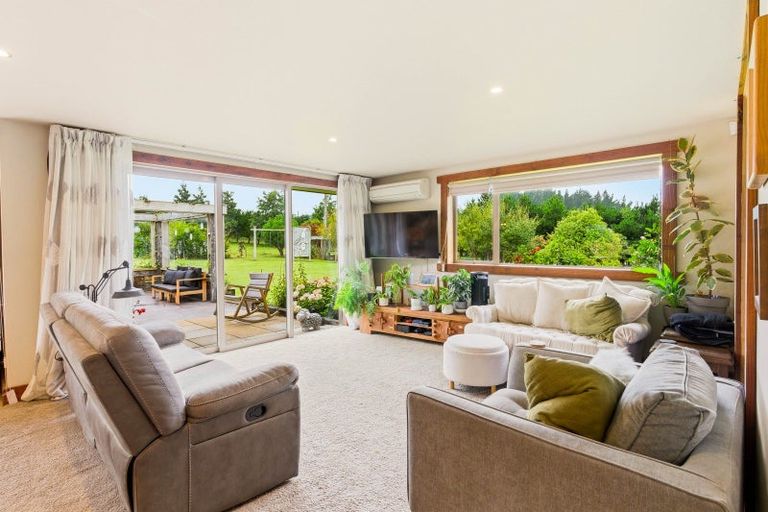 Photo of property in 71 Blackhead Road, Blackhead, Dunedin, 9076