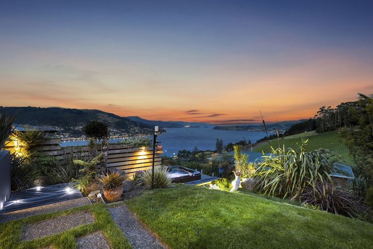 Photo of property in 349 Highcliff Road, Highcliff, Dunedin, 9013