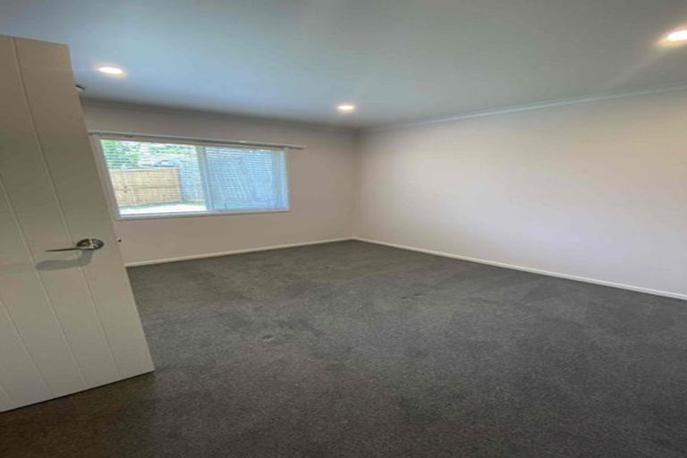Photo of property in 3a Ascot Avenue, Henderson, Auckland, 0610