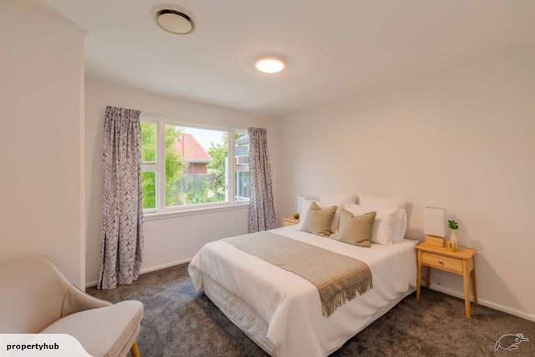 Photo of property in 271 Fifield Terrace, Opawa, Christchurch, 8023