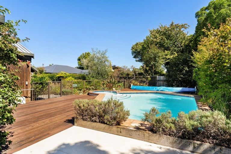 Photo of property in 63 Kohekohe Road, Waikanae, 5036