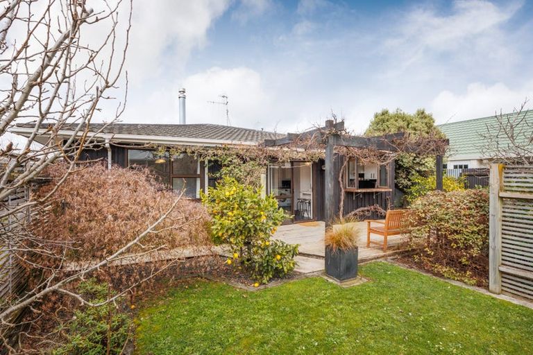 Photo of property in 3 Newland Court, Palmerston North, 4410
