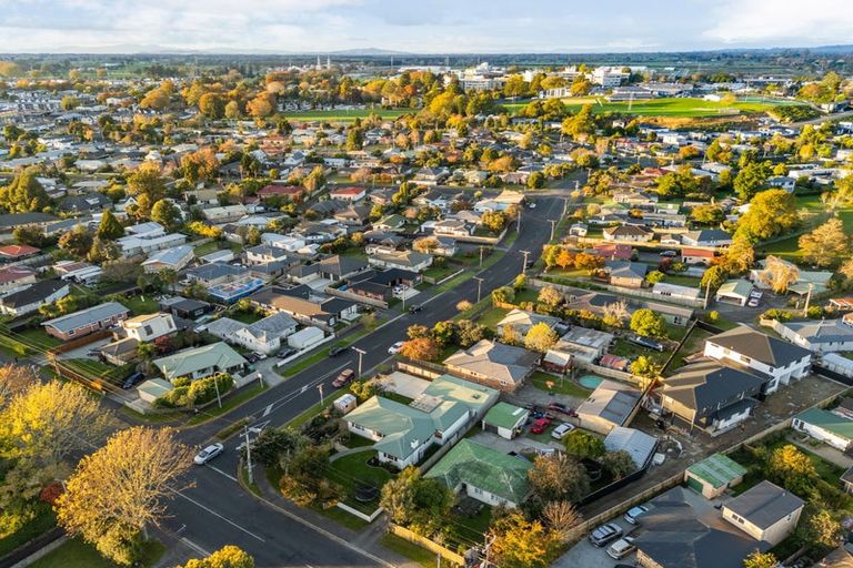 Photo of property in 30 Knighton Road, Hillcrest, Hamilton, 3216