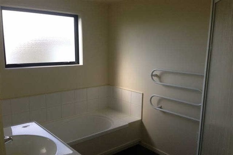 Photo of property in 18 Saxon Woods Drive, Rototuna North, Hamilton, 3210