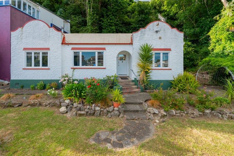 Photo of property in 6 Shelley Street, Napier South, Napier, 4110