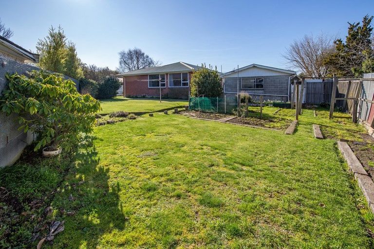 Photo of property in 16b Opal Place, Casebrook, Christchurch, 8051