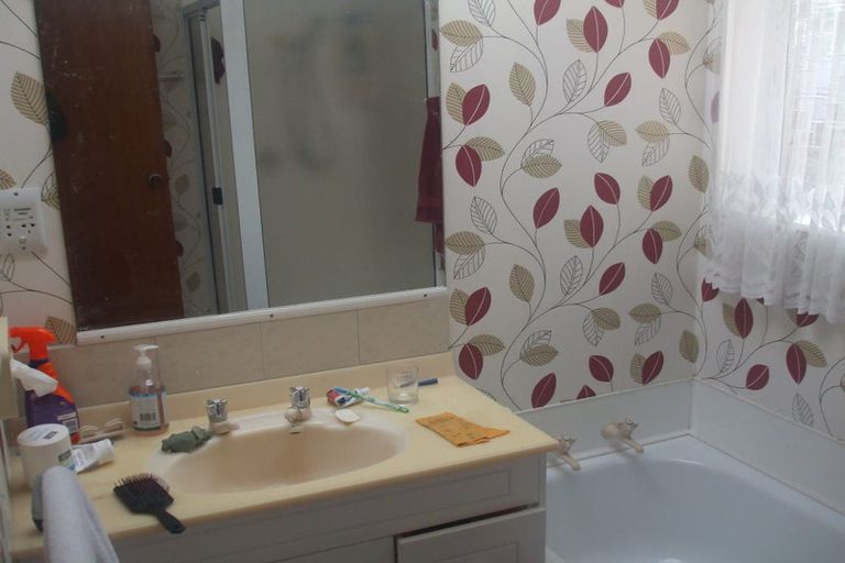 Photo of property in 30b Belvedere Avenue, Waikanae, 5036