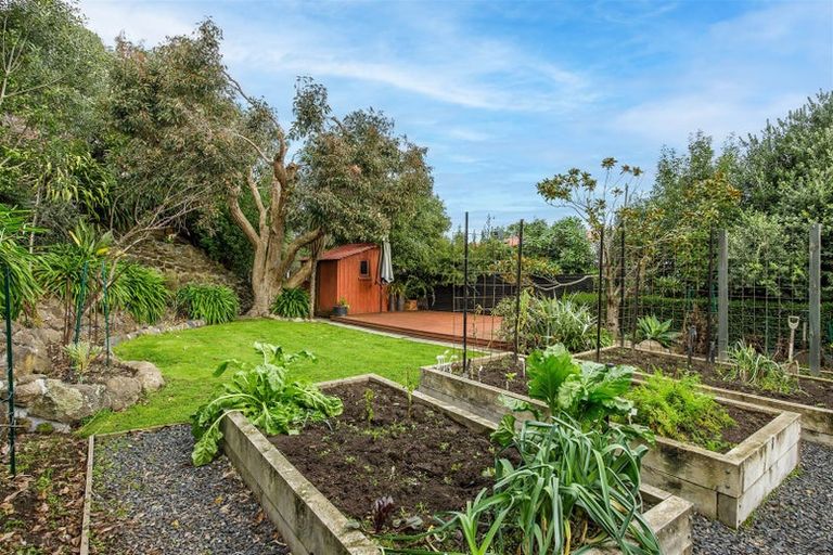 Photo of property in 60 Huntsbury Avenue, Huntsbury, Christchurch, 8022