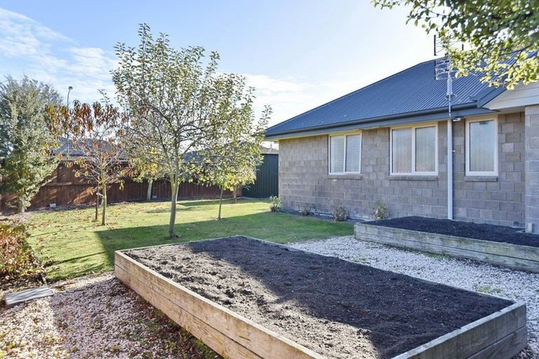 Photo of property in 26 Beech Drive, Rangiora, 7400