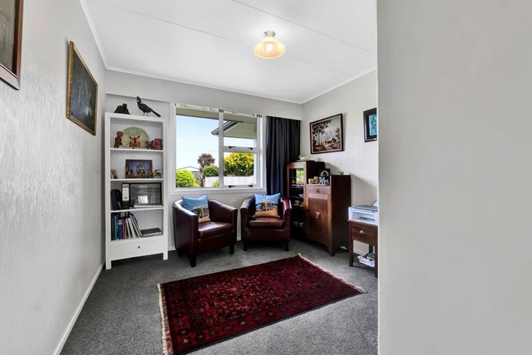 Photo of property in 6 Davidson Street, Hawera, 4610