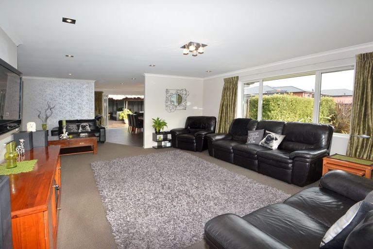 Photo of property in 18 Grandvista Drive, Green Island, Dunedin, 9018