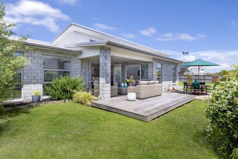 Photo of property in 8 Defender Crescent, Beachlands, Auckland, 2018