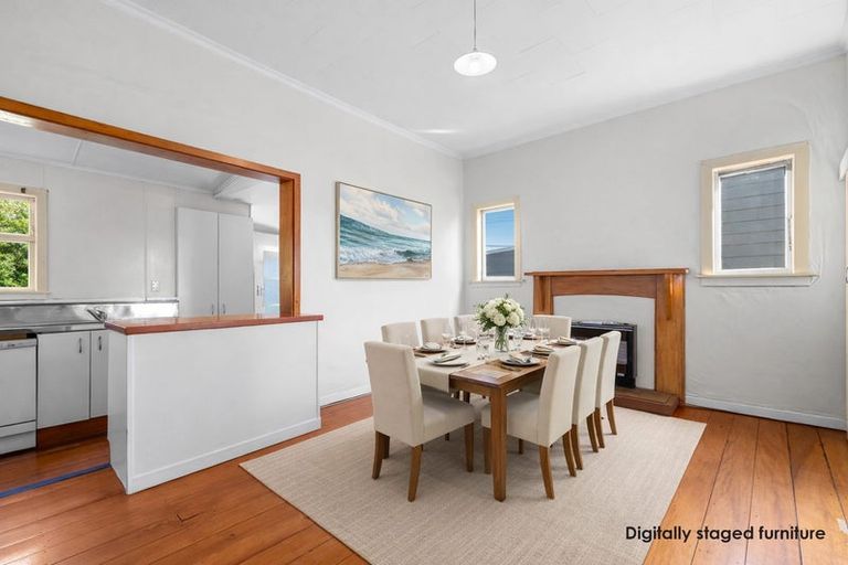 Photo of property in 58 Morley Street, New Plymouth, 4310
