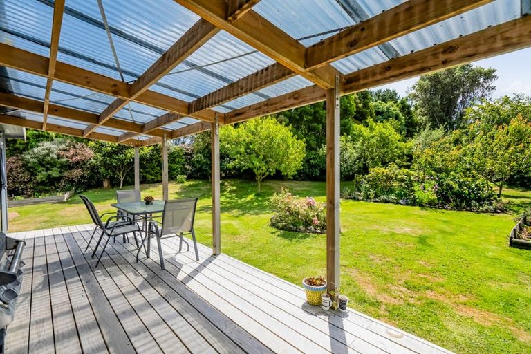 Photo of property in 2952 Eltham Road, Opunake, 4682