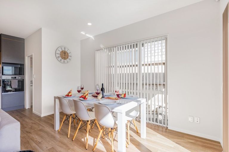 Photo of property in 69 Nobilo Road, Kumeu, 0810