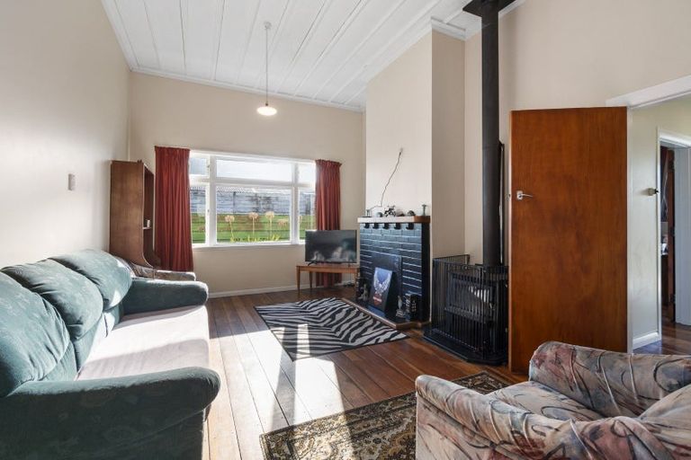 Photo of property in 14 Blackwell Street, Marton, 4710