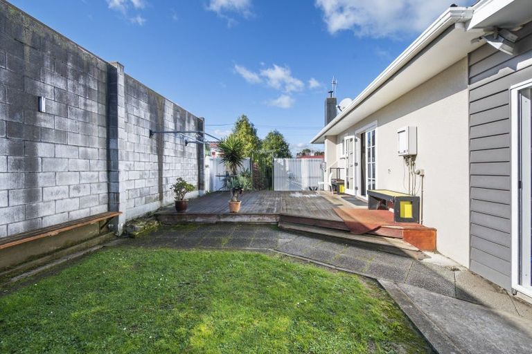 Photo of property in 84 Lethbridge Street, Feilding, 4702